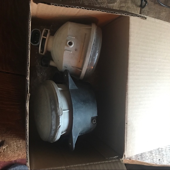 Fog Light Mount- Original Stock Mount fits 2007 Jeep Wrangler - Picture 5 of 6